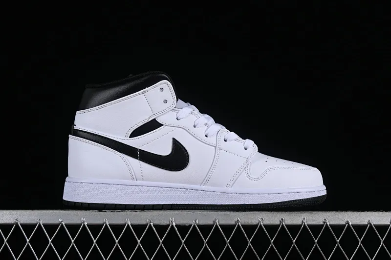 All categories Air Jordan Jordan series basketball shoes Air Jordan 1 Mid Air Jordan 1 Mid AJ1 Joe 1 classic white and black Chinese culture and leisure sneakers DQ8423-132